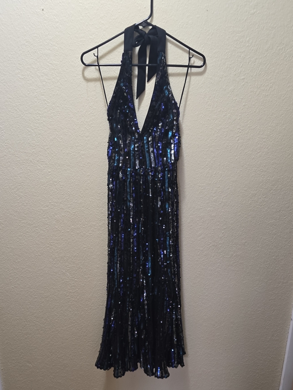 Dress the Population Black, Purple, and Blue Sequin One-Shoulder Halter Dress
